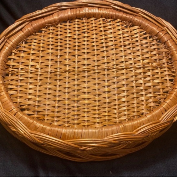 Vintage Oval Wicker Serving Tray Basket With Handles, 17x12 inches - Picture 6 of 10